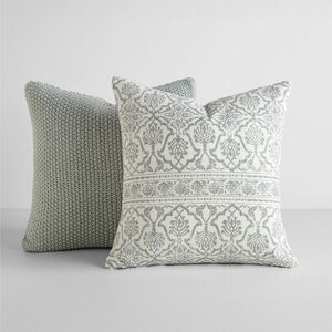 Becky Cameron - 2-Pack Eucalyptus Throw Pillows Seed Stitch Knit w Green